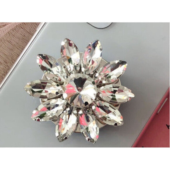 Daisy Diamond Phone Grip - Picture 3 of 3